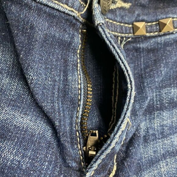 SEVEN7 Women’s Studded‎ Distressed Denim Jeans Size 31 Blue 
Inseam 30” - Picture 9 of 13